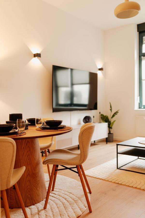Design Apartment Stadtfeld-Ost Mit Netflix & 2 Schlafzimmern マクデブルク エクステリア 写真